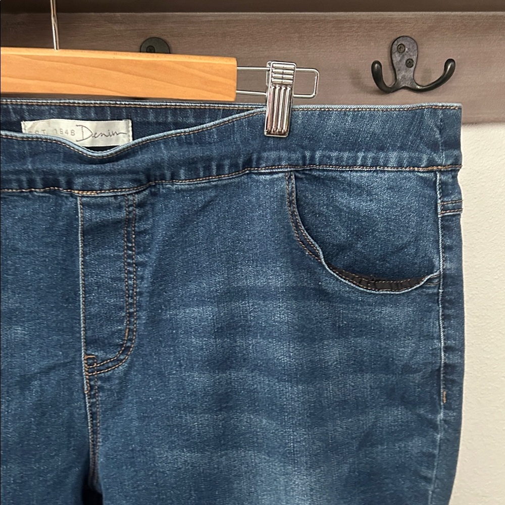 C Denim est. 1946 Dark Wash Women’s Stretch Jeans - curvy size 18w - Picture 4 of 8